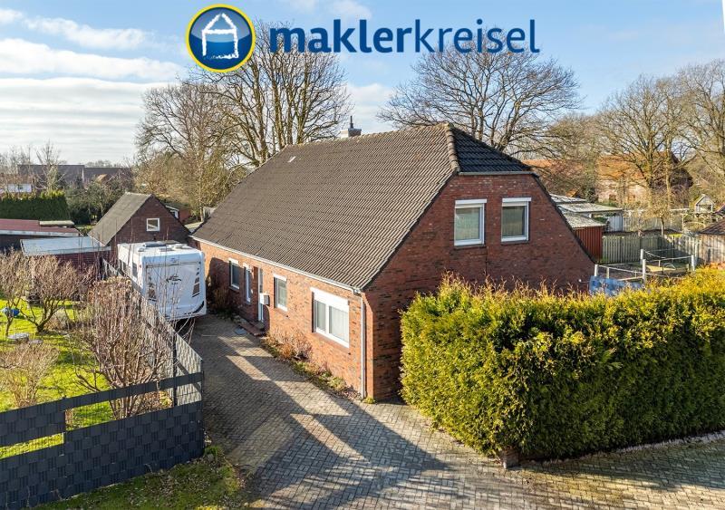 Westerholt: Großzügiges Wohnhaus mit Garage und großem Grundstück in Nenndorf!