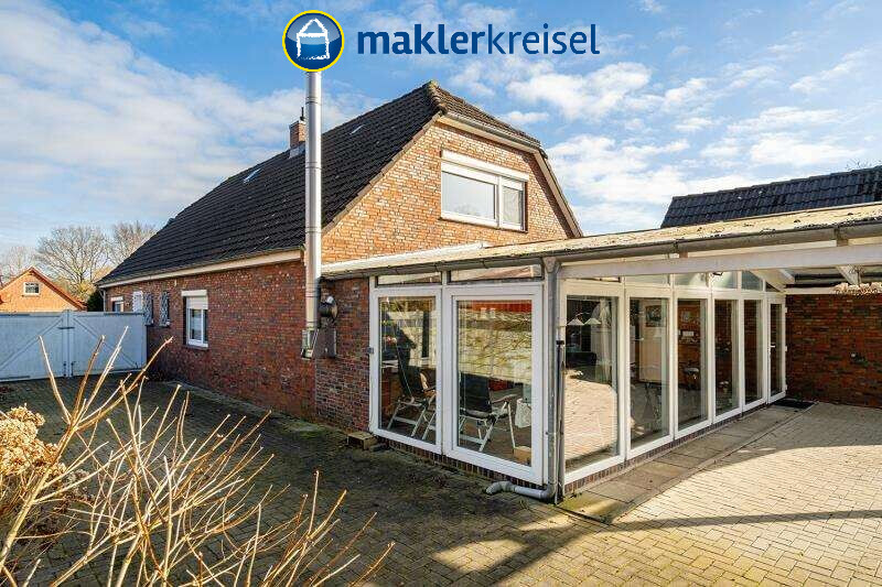 Westerholt: Großzügiges Wohnhaus mit Garage und großem Grundstück in Nenndorf!