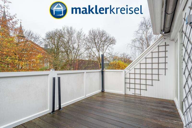 RESERVIERT! Innenstadt: Große City-Etagenwohnung mit Loggia, PKW-Stellplätze und Garage!