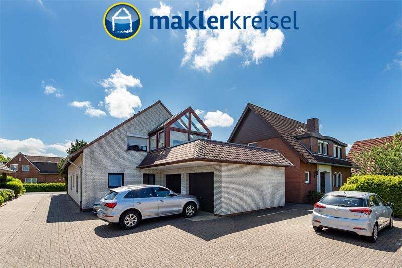 Top-Lage in Hafennähe von Neuharlingersiel: 2 Häuser = 4 Wohnungen!