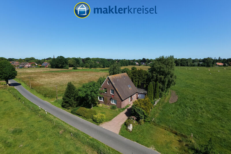 Traumhafte Lage: Einfamilienhaus mit großem Grundstück in Esens!