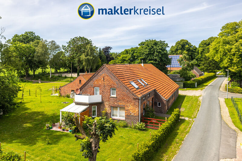 Solides Landarbeiterhaus mit großem Grundstück und Scheune in ruhiger Lage von Wittmund-Burhafe!